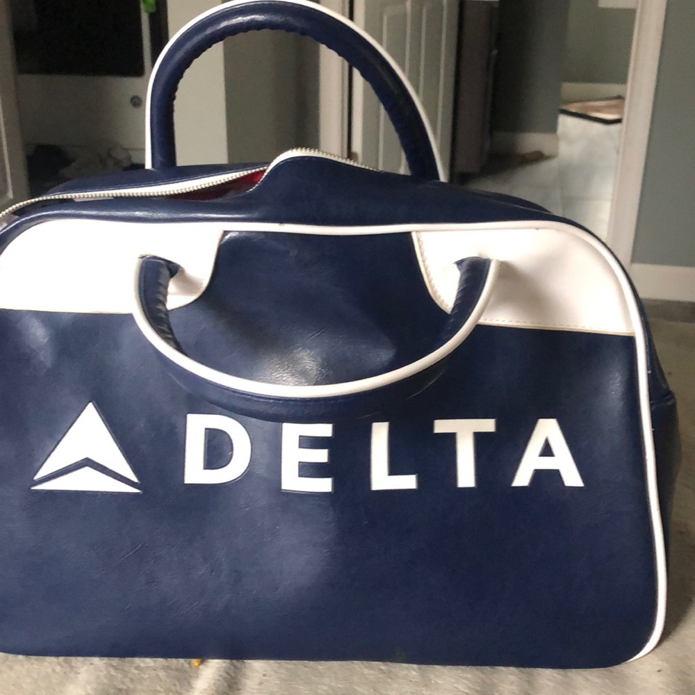delta anniversary flight attendant bag